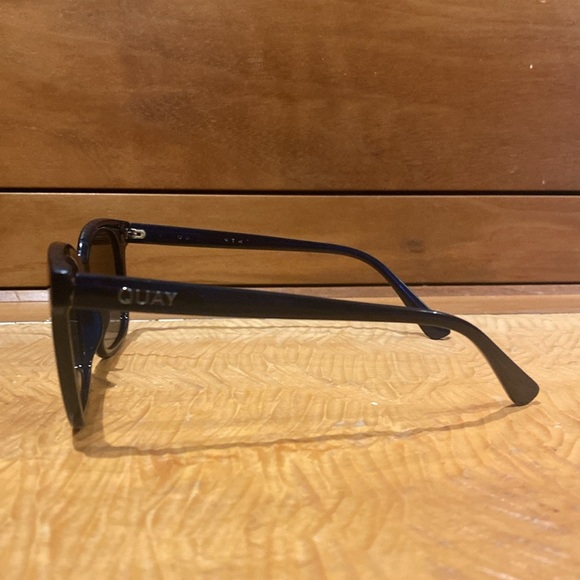 Quay Sunnies - Picture 2 of 12